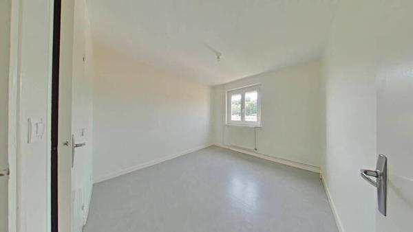 Appartement 4 pièces                                        - 42000 Saint-Étienne Réf : 12701