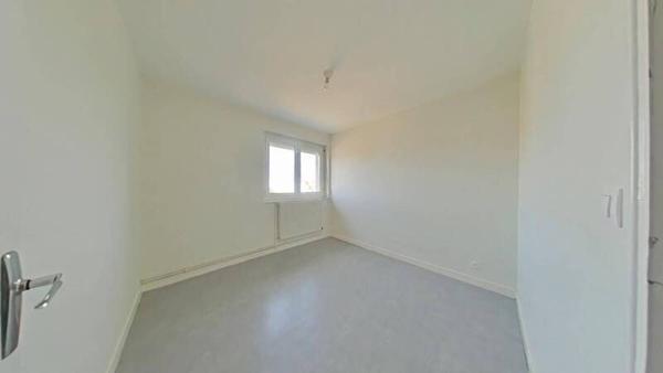 Appartement 4 pièces                                        - 42000 Saint-Étienne Réf : 12701