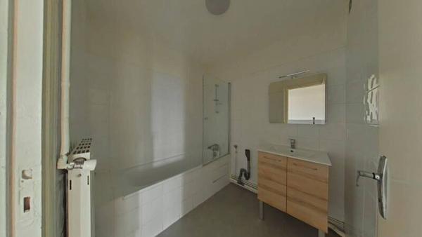 Appartement 4 pièces                                        - 42000 Saint-Étienne Réf : 12701