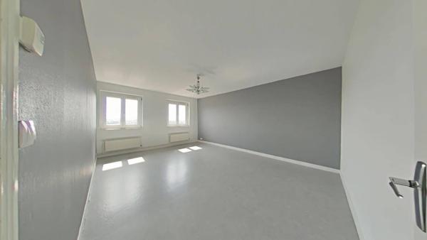 Appartement 4 pièces                                        - 42000 Saint-Étienne Réf : 12701