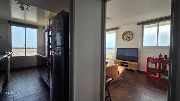 VENTE : appartement T3 (65,71 m² Carrez) + terrasse à ASNIERES SUR SEINE