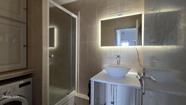 VENTE : appartement T3 (65,71 m² Carrez) + terrasse à ASNIERES SUR SEINE