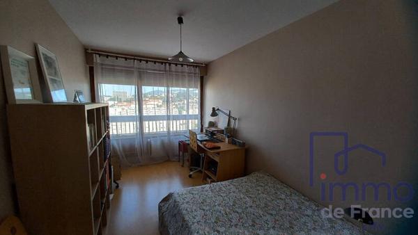Appartement 6 pièces                                        - 42000 Saint-Étienne Réf : 2879-CIFVFOREZVELAY