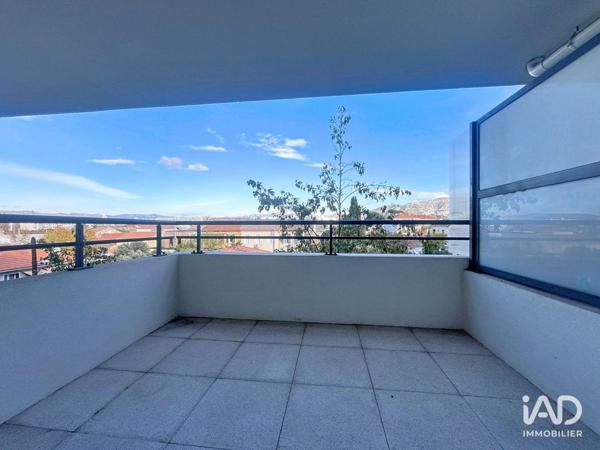 Location appartement 3 pièces 64 m² Marseille 9