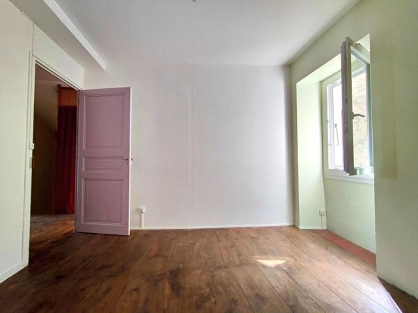 Maison traversante avec jardin (Mosset 66500)