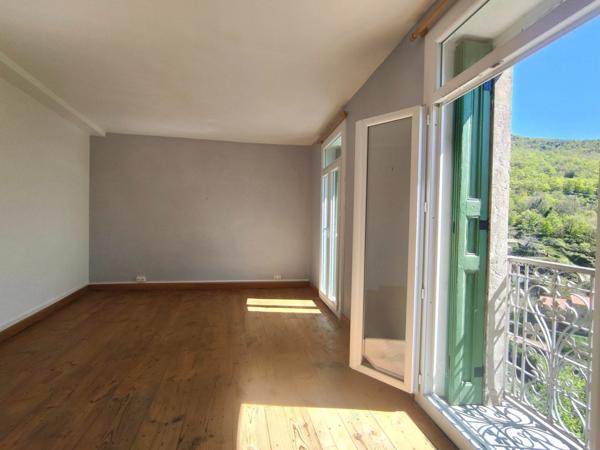 Maison traversante avec jardin (Mosset 66500)