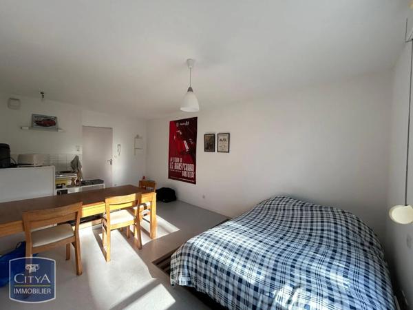 Appartement à louer 1 pièce 24.78m²