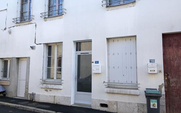 Maison à louer    3 pièces •  Château-Renault