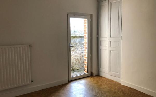 Maison à louer    3 pièces •  Château-Renault