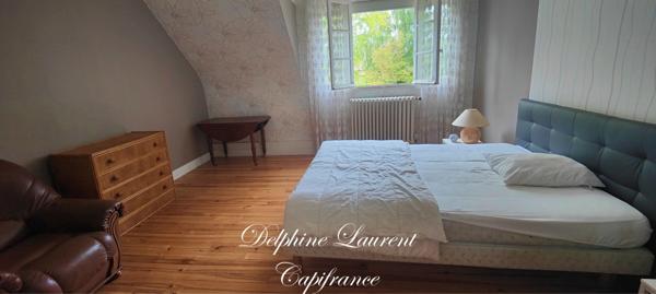 Maison à vendre 9 pièces ARGENCES (14)m² de 186 , en coeur de ville