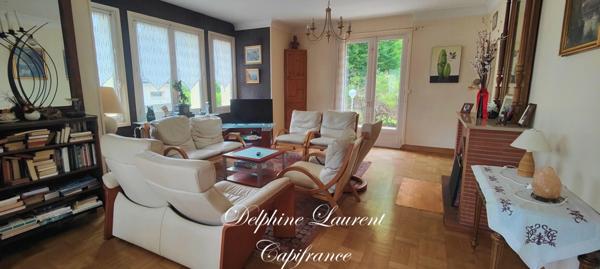 Maison à vendre 9 pièces ARGENCES (14)m² de 186 , en coeur de ville