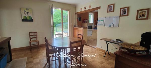 Maison à vendre 9 pièces ARGENCES (14)m² de 186 , en coeur de ville