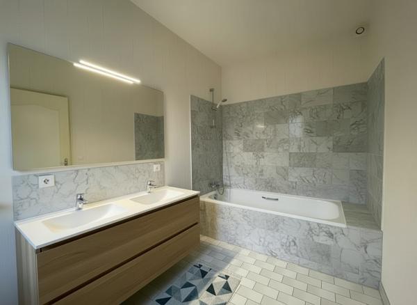 À vendre - Maison traditionnelle, 8 pièces située à Saint-Avertin (37550)