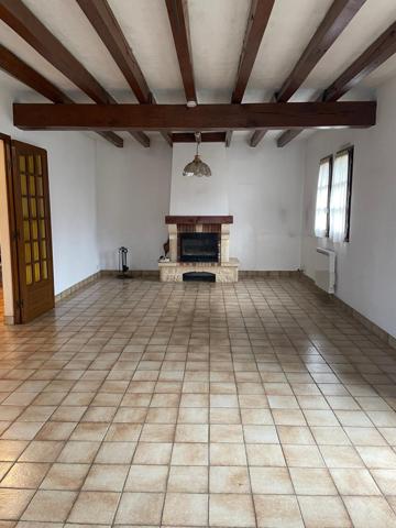 À vendre - Maison traditionnelle, 8 pièces située à Saint-Avertin (37550)
