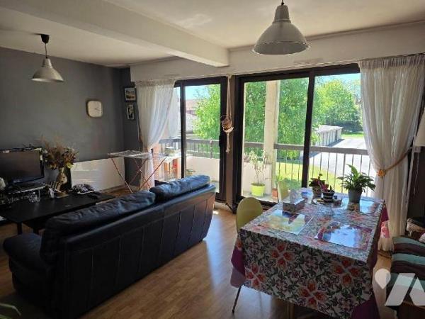 HAZEBROUCK Centre ville, dans résidence sécurisée avec ascenseur : Bel APPARTEMENT de type 2, 5...