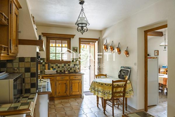 07140 Les Vans :Maison de 145m² avec vue dominante et terrain de 1950m²