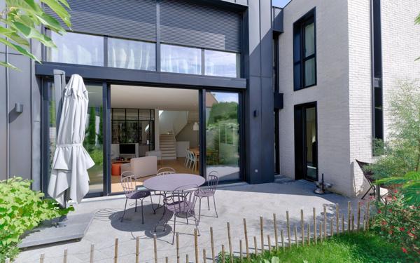 Maison à vendre    8 pièces • 267,74 m2 Vanves