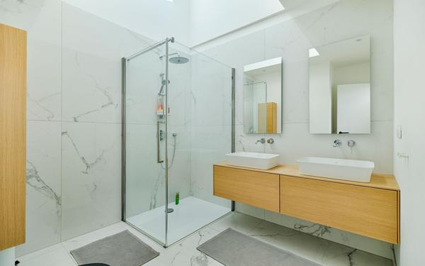 Maison à vendre    8 pièces • 267,74 m2 Vanves