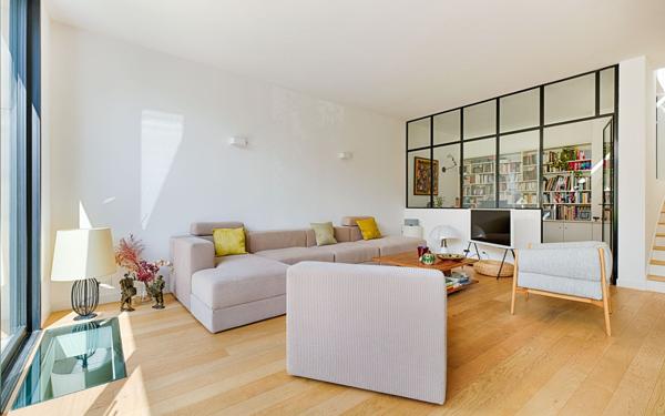 Maison à vendre    8 pièces • 267,74 m2 Vanves