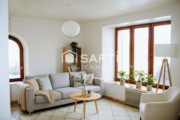 T3 lumineux en rez-de-chaussée – Centre village, proche Genève