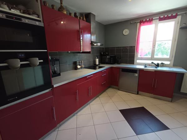 Très Belle Maison Récente Résidence Recherchée à Etrepagny 139M2 Habitable 5CH dont suite parentale au RDC