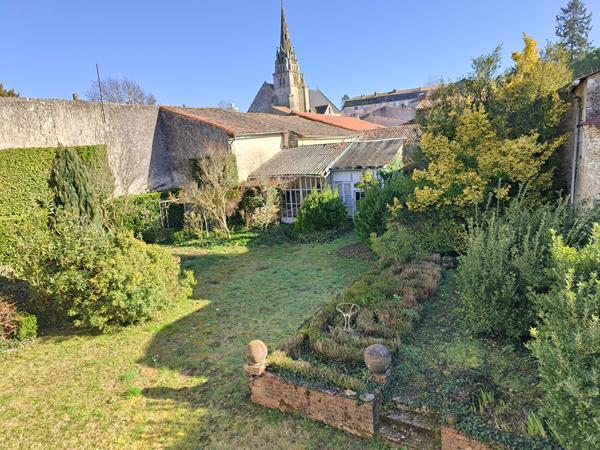Grande maison de caractère, La mothe st heray 79800