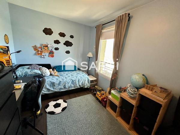 VUE INCROYABLE SUR LA SEINE DEPUIS CE DUPLEX