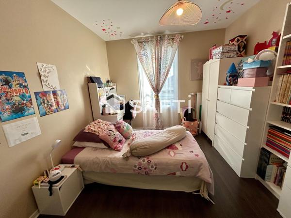 VUE INCROYABLE SUR LA SEINE DEPUIS CE DUPLEX