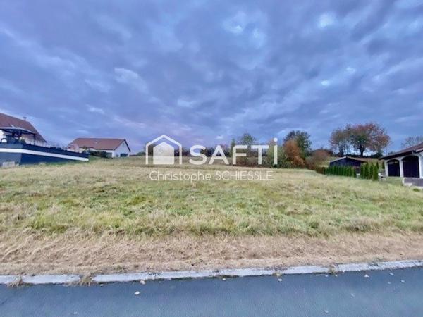 Terrain à bâtir de 15 ares