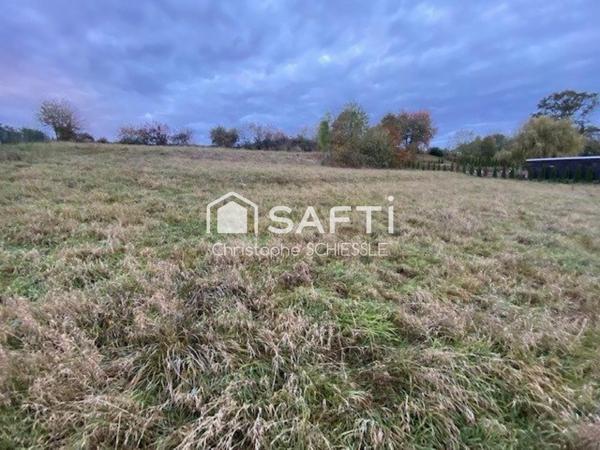 Terrain à bâtir de 15 ares