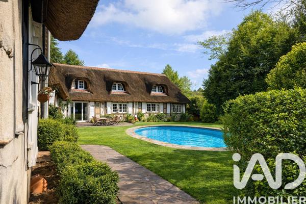 Maison à vendre 10 pièces 321 m² La Celle-Saint-Cloud