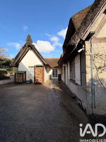 Maison à vendre 10 pièces 321 m² La Celle-Saint-Cloud