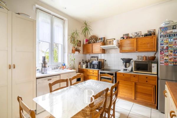 Versailles, Maison 5 Chambres -  235 m² à vendre