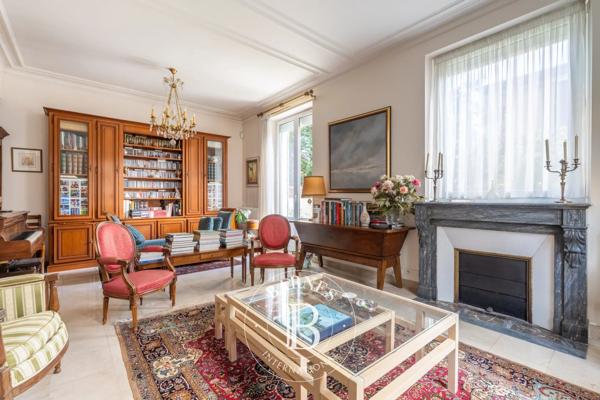 Versailles, Maison 5 Chambres -  235 m² à vendre