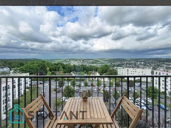 Appartement 70 m2 deux chambres et parking.