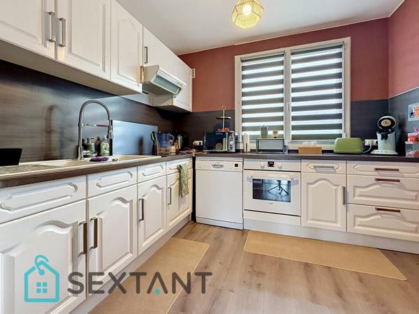 Appartement 70 m2 deux chambres et parking.