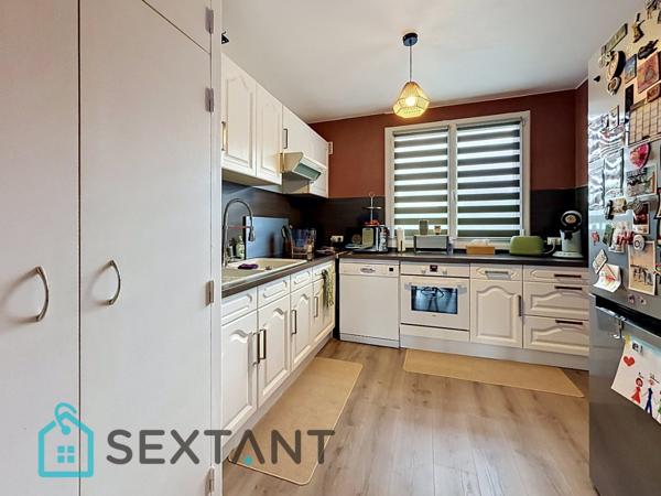 Appartement 70 m2 deux chambres et parking.