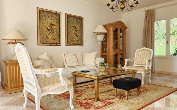 Maison à vendre    5 pièces •  Étréchy