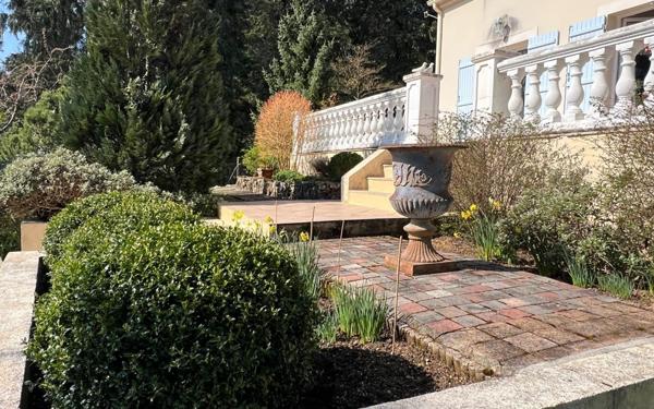 Maison à vendre    5 pièces •  Étréchy