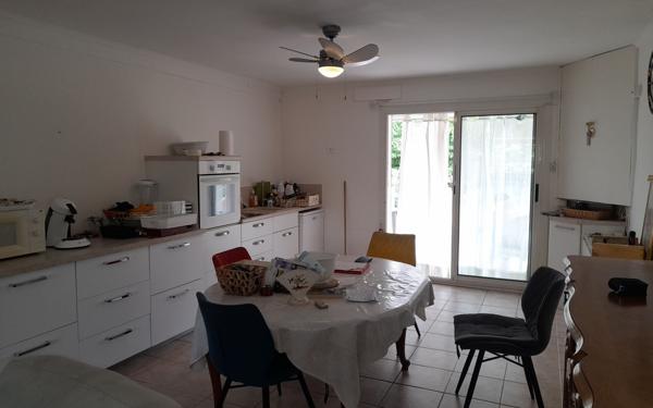 Maison à vendre    8 pièces • 219,35 m2 Vinon-sur-Verdon