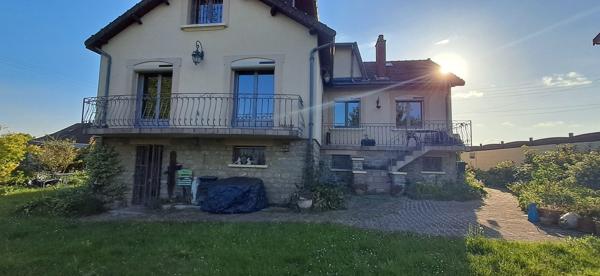 Maison dans Vivier-au-Court