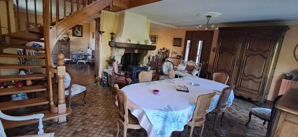 Maison dans Vivier-au-Court