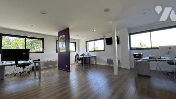 BATIMENT A USAGE PROFESSIONNEL