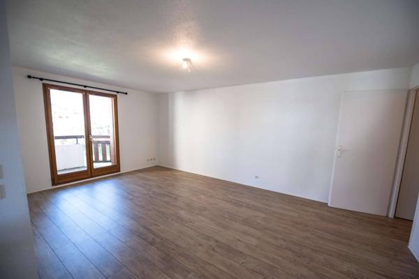 Appartement à louer - Saint-Jorioz 3 pièces de 57 m²