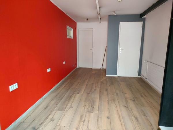 Local commercial en duplex -Centre de Bolbec (76210)