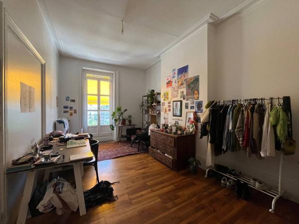 A LOUER - T4 PLACE VICTOR HUGO