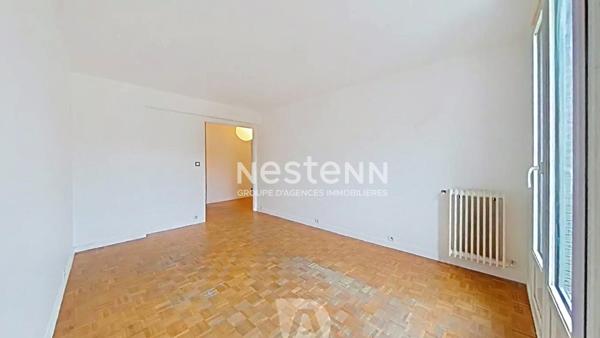 HYPER CENTRE ? MAIRIE DE CLAMART - Appartement 3 pièces de 58,95 m² traversant