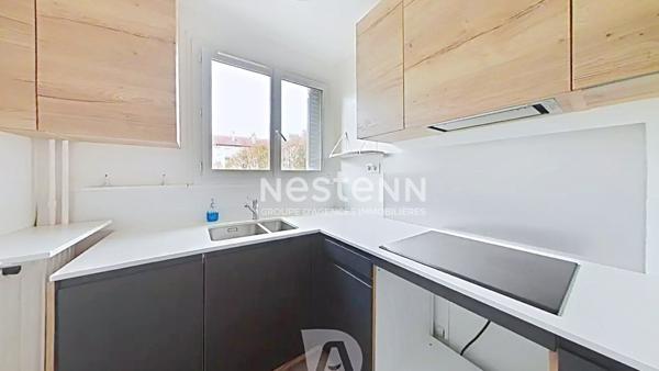 HYPER CENTRE ? MAIRIE DE CLAMART - Appartement 3 pièces de 58,95 m² traversant