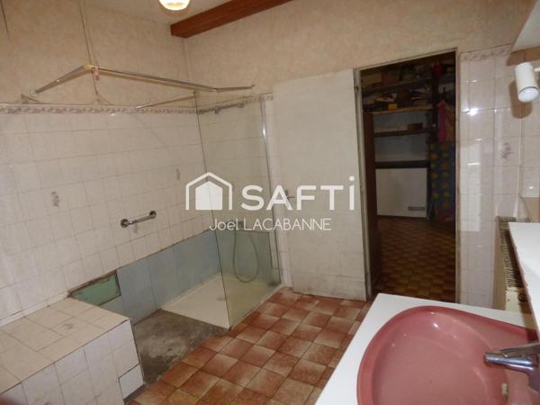 Maison de village de 180 m² à Castelnau Rivière Basse