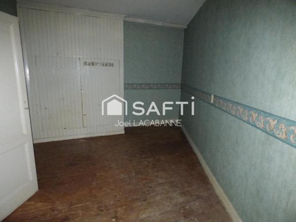 Maison de village de 180 m² à Castelnau Rivière Basse